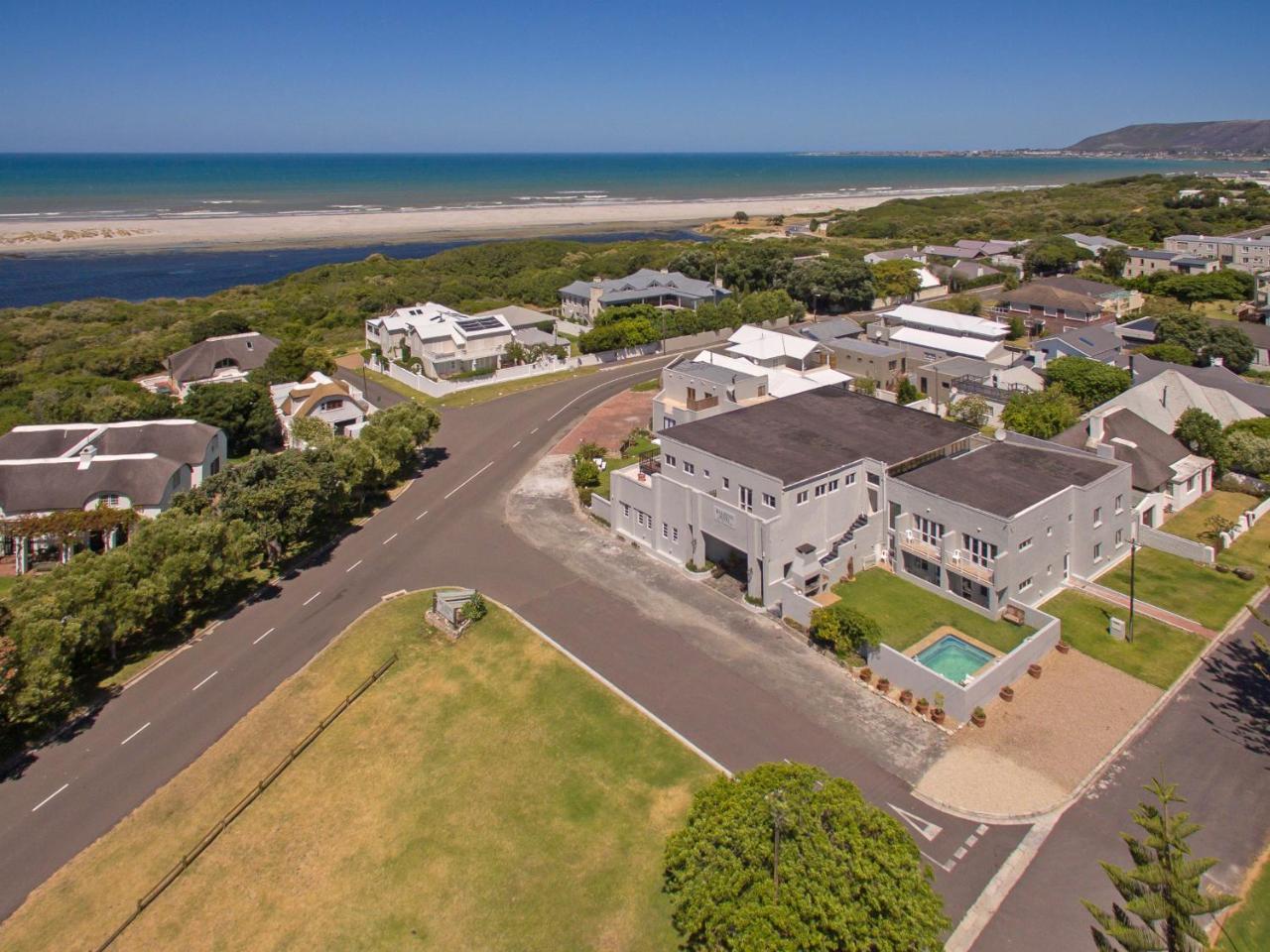 Baleens Hotel Hermanus Eksteriør bilde